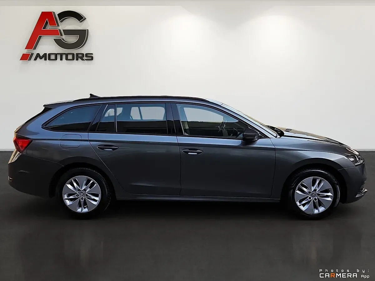 Skoda Octavia 2022 photo 3