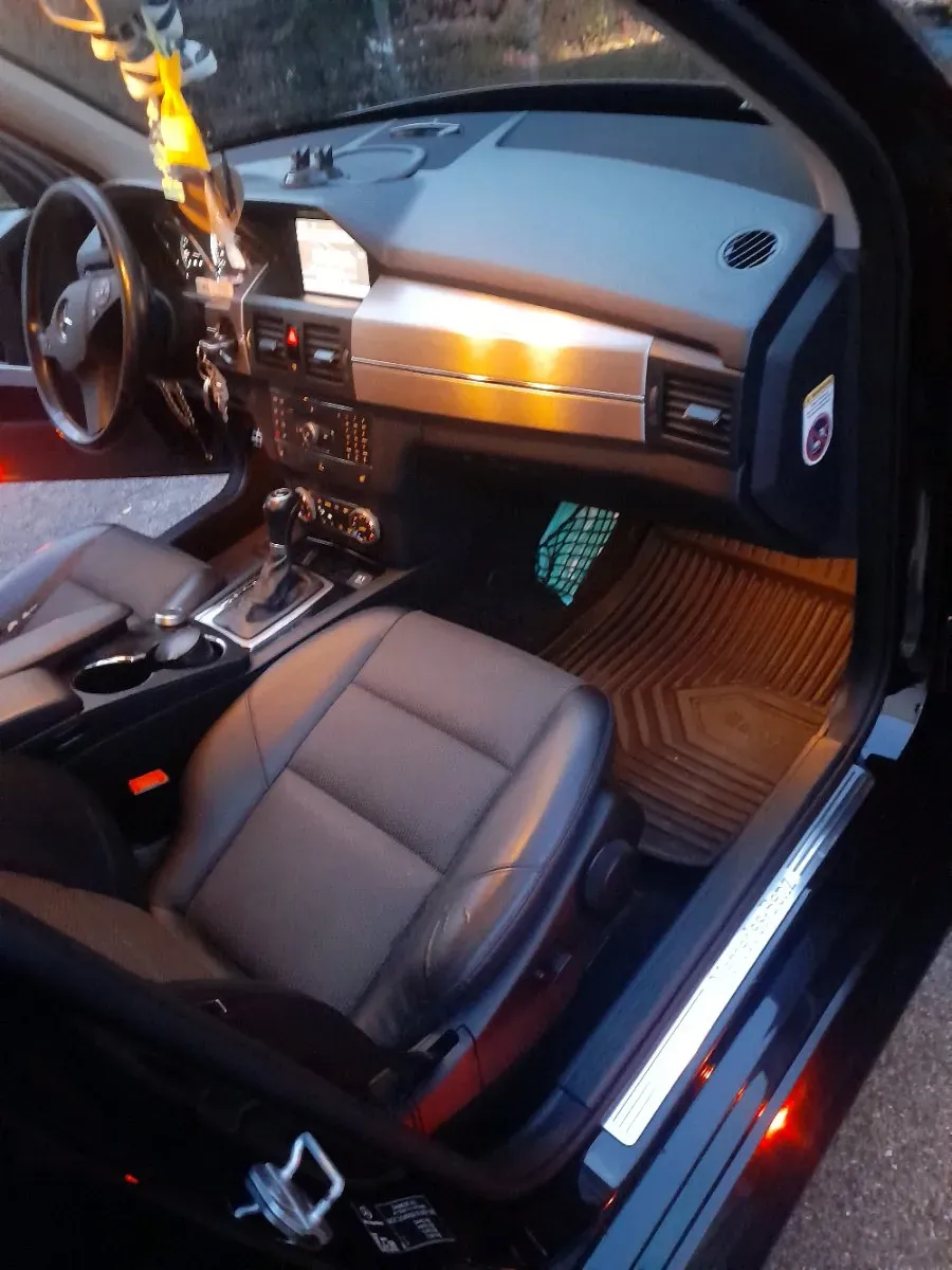 Mercedes-Benz Glk Class 2010 photo 3