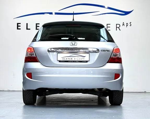 Honda Civic 2004 photo 3