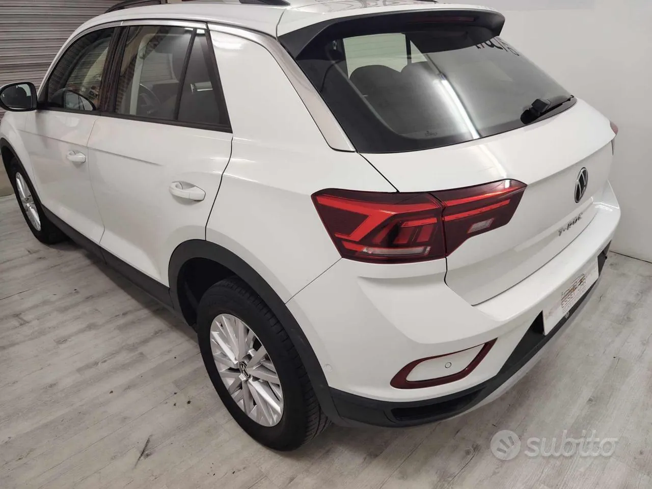 Volkswagen T-Roc 2023 photo 3