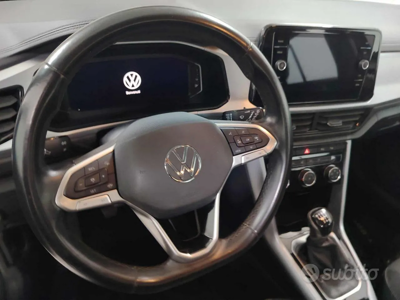 Volkswagen T-Roc 2023 photo 5