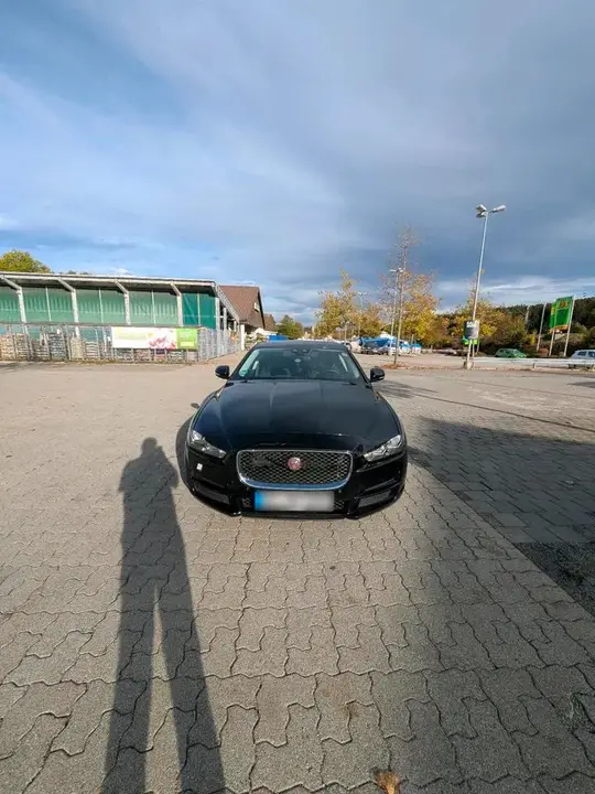 Jaguar Xe