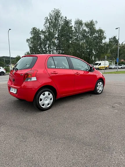 Toyota Yaris 2010 photo 5
