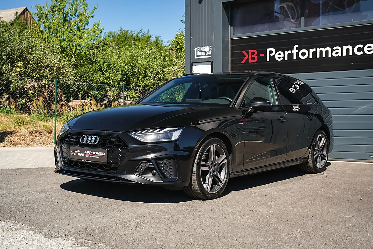 Audi A4 2023 photo 3