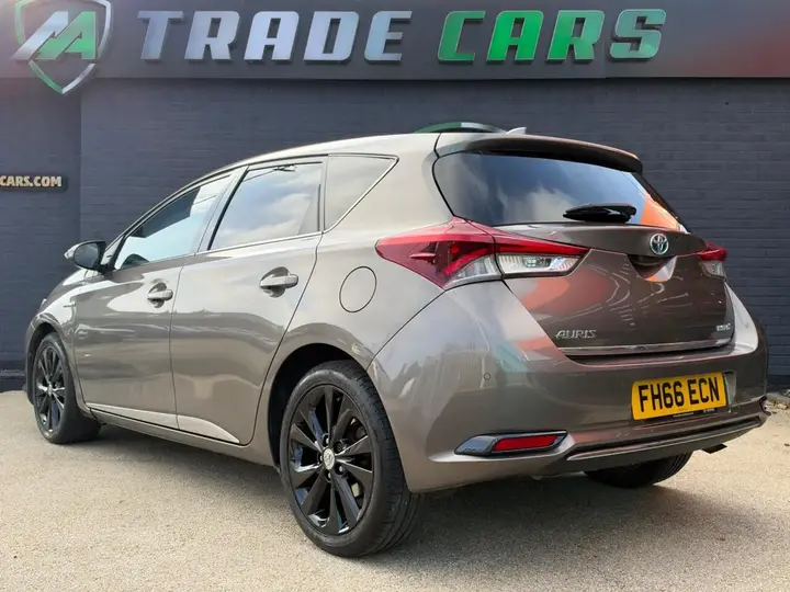 Toyota Auris 2017 photo 5