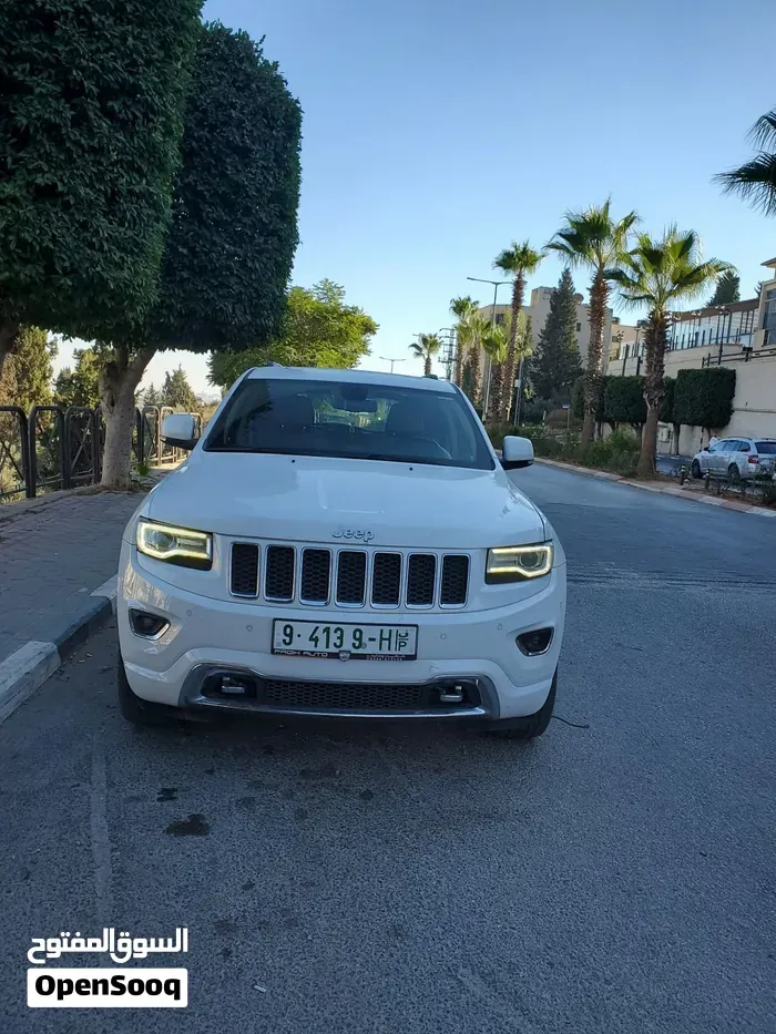 Jeep Grand Cherokee Overland 2015 photo 2