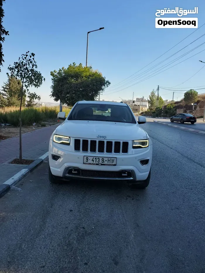 Jeep Grand Cherokee Overland 2015 photo 3