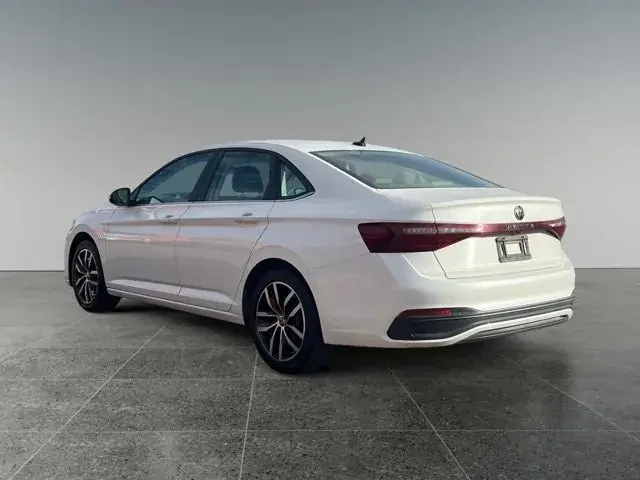Volkswagen Jetta 2025 photo 4