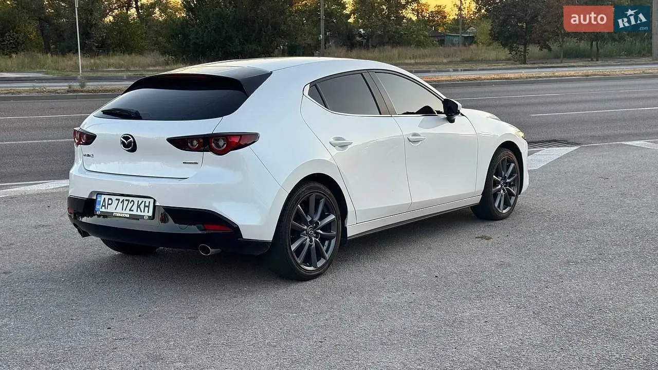 Mazda 3 2022 photo 4