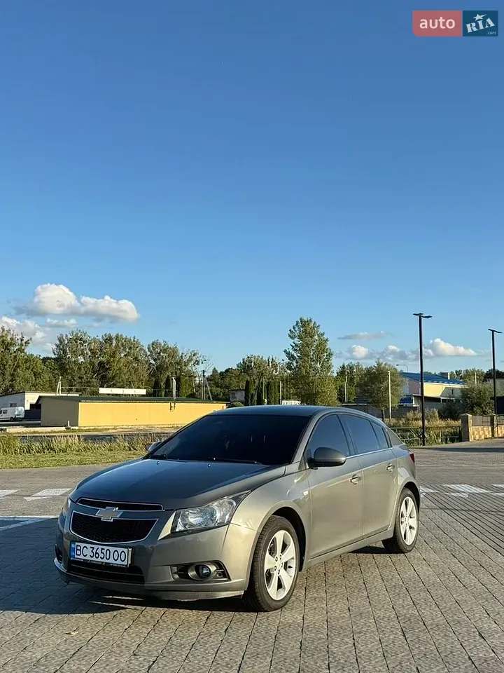 Chevrolet Cruze 2011 photo 3