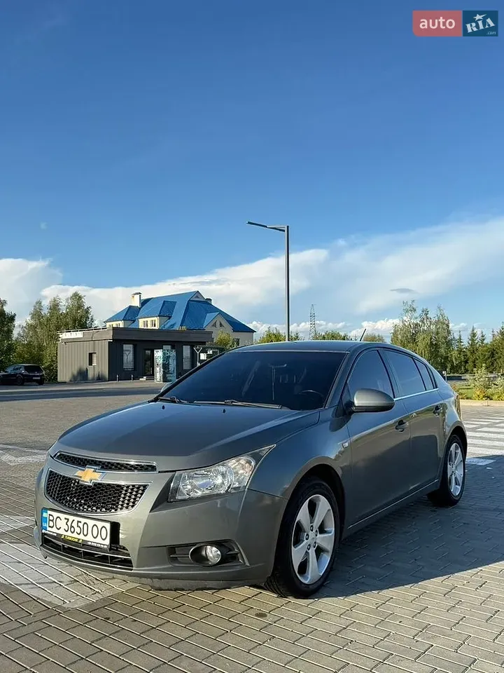 Chevrolet Cruze 2011 photo 4