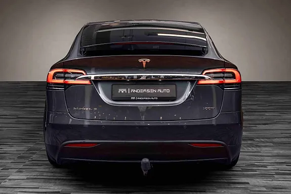 Tesla Model X 2017 photo 4