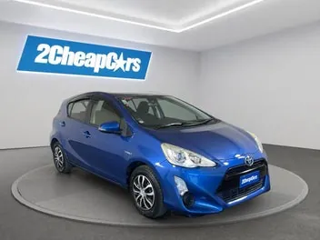 Toyota Aqua 2015 photo 4