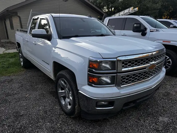 Chevrolet Silverado 1500 2015 photo 2