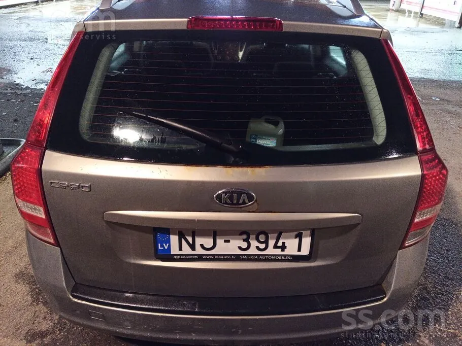 Kia Ceed 2011 photo 4
