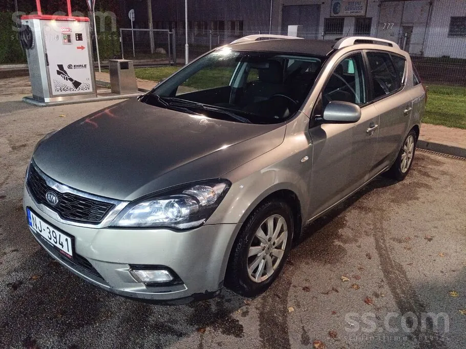 Kia Ceed 2011 photo 3