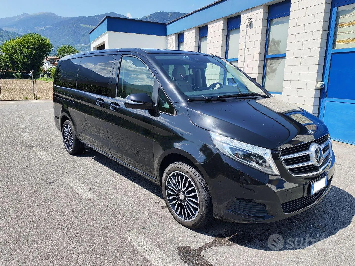 Mercedes-Benz Class V 2017 photo 3