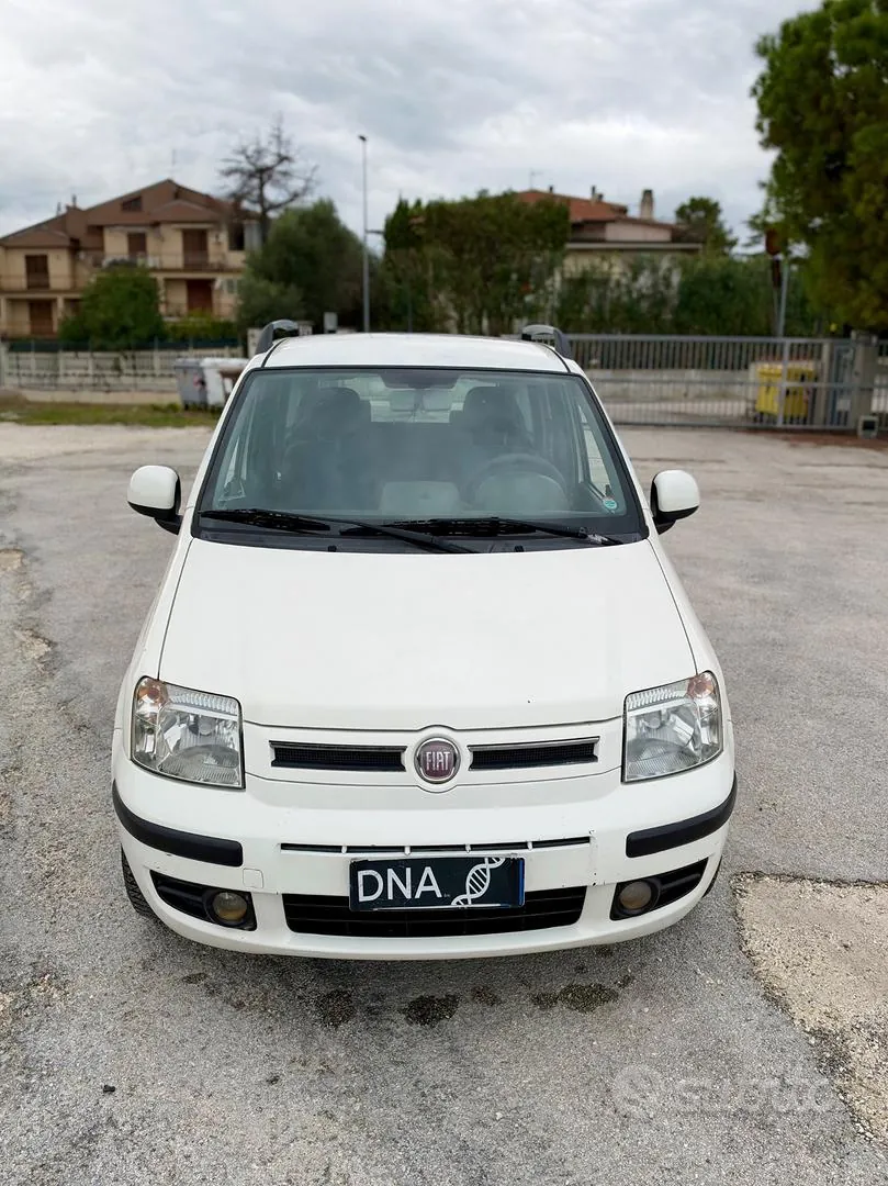 Fiat Panda 2011 photo 2