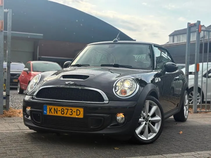 Mini Cabrio 2011 photo 3