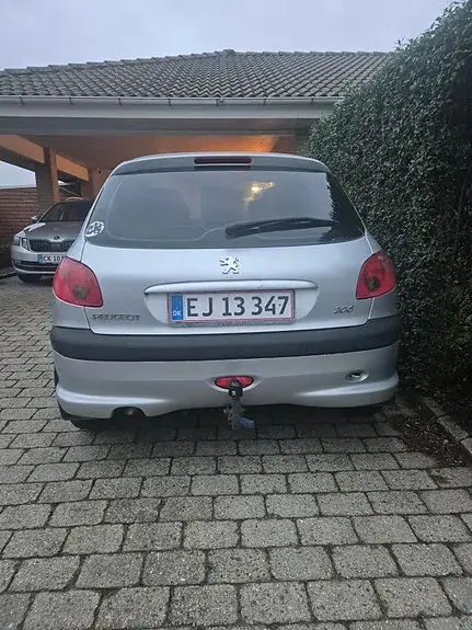 Peugeot 205 2006 photo 3