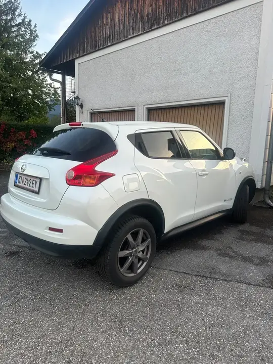Nissan Juke 2014 photo 2