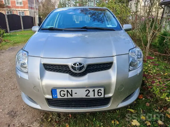 Toyota Auris 2007 photo 2