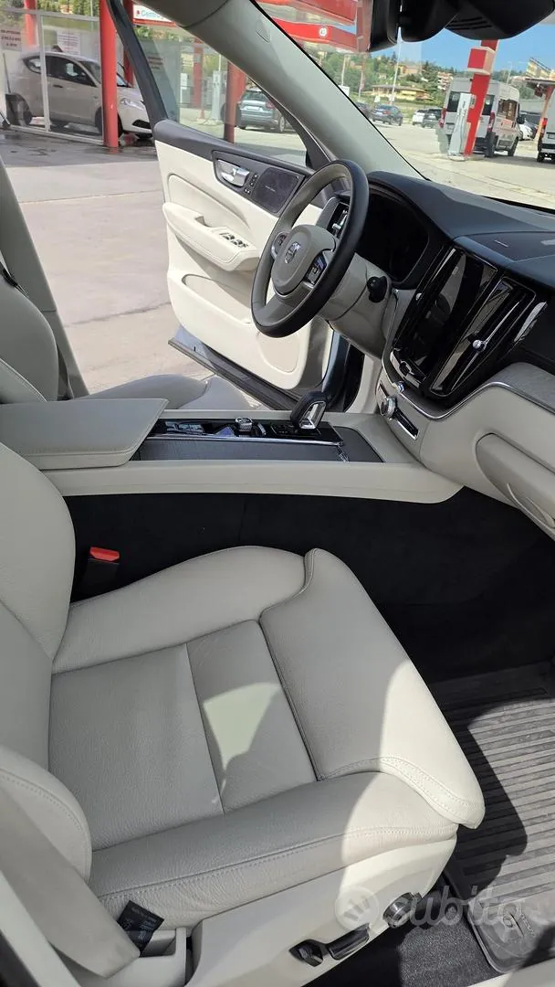 Volvo Xc60 2023 photo 5
