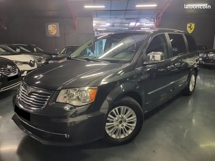 Lancia Voyager