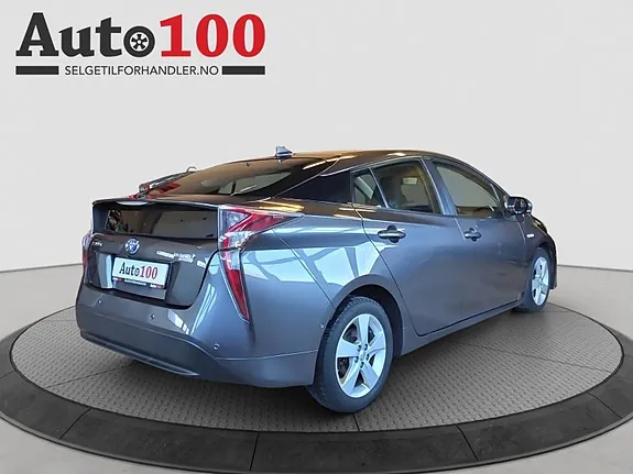 Toyota Prius 2017 photo 4