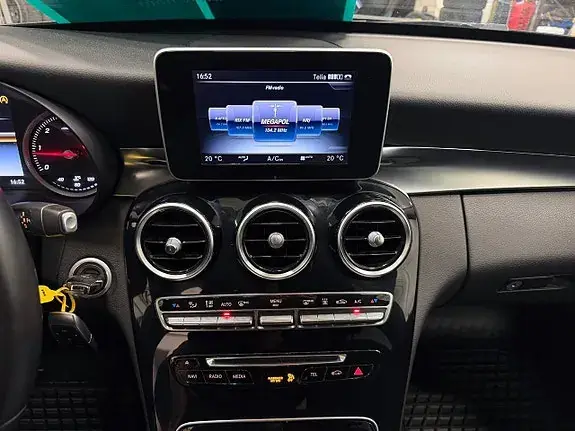 Mercedes-Benz C 250 2015 photo 5