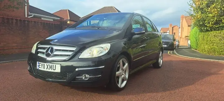 Mercedes-Benz B-Class 2011 photo 5