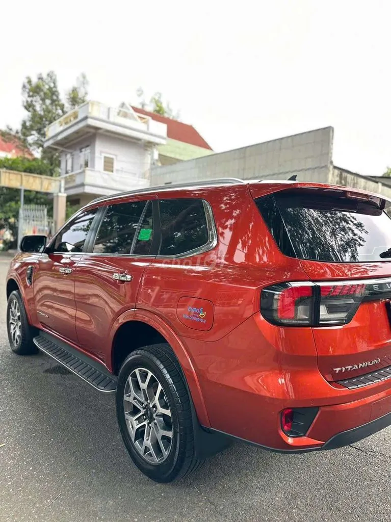 Ford Everest 2022 photo 3