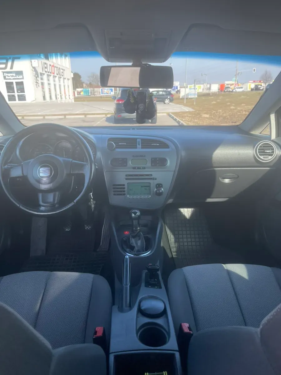 Seat Leon 2005 photo 2