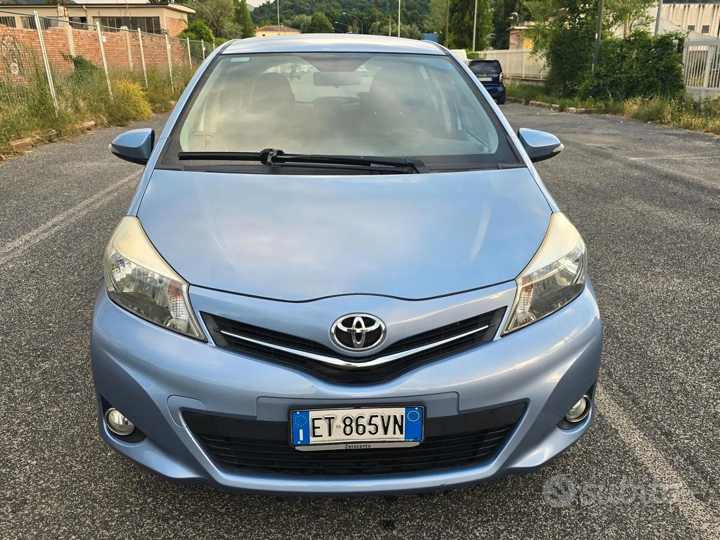 Toyota Yaris 2014 photo 3
