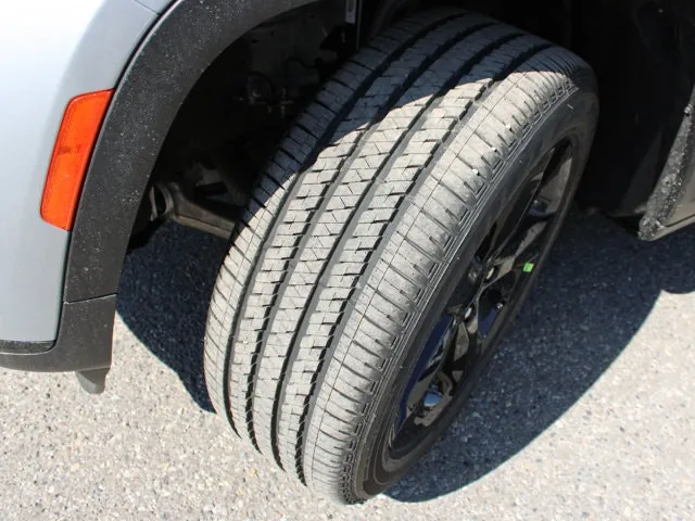 Jeep Grand Cherokee L 2025 photo 2