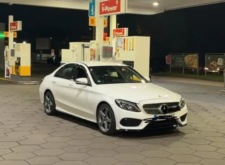 Mercedes-Benz C300