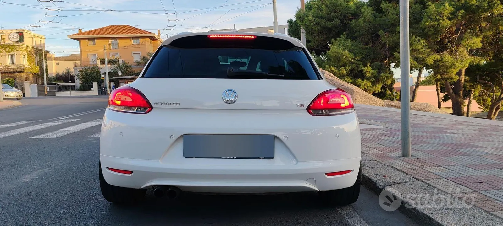 Volkswagen Scirocco 2009 photo 2