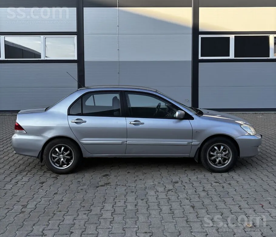 Mitsubishi Lancer 2006 photo 3