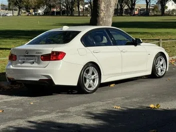 BMW 320I 2015 photo 4