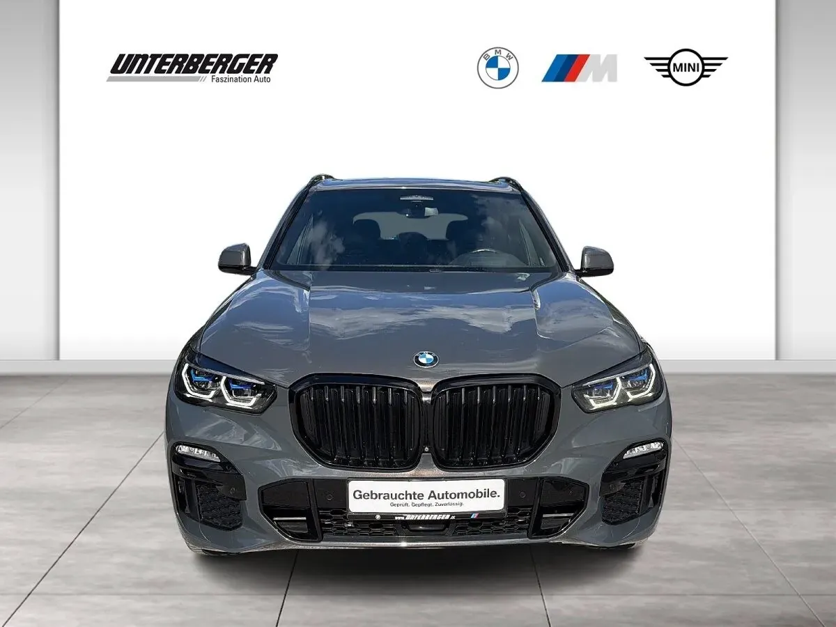 BMW X5 2021 photo 2