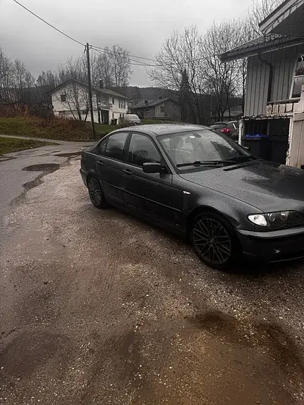 BMW 320D 2002 photo 2
