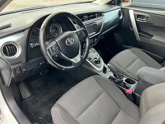 Toyota Auris 2013 photo 4