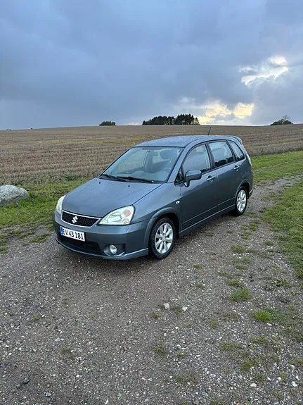 Suzuki Liana 2006 photo 2