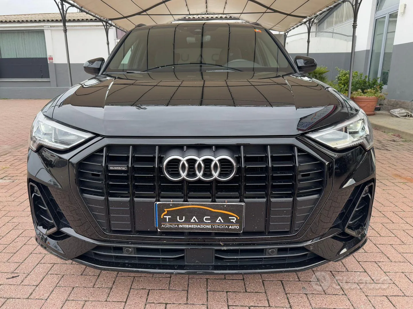 Audi Q3 2021 photo 2