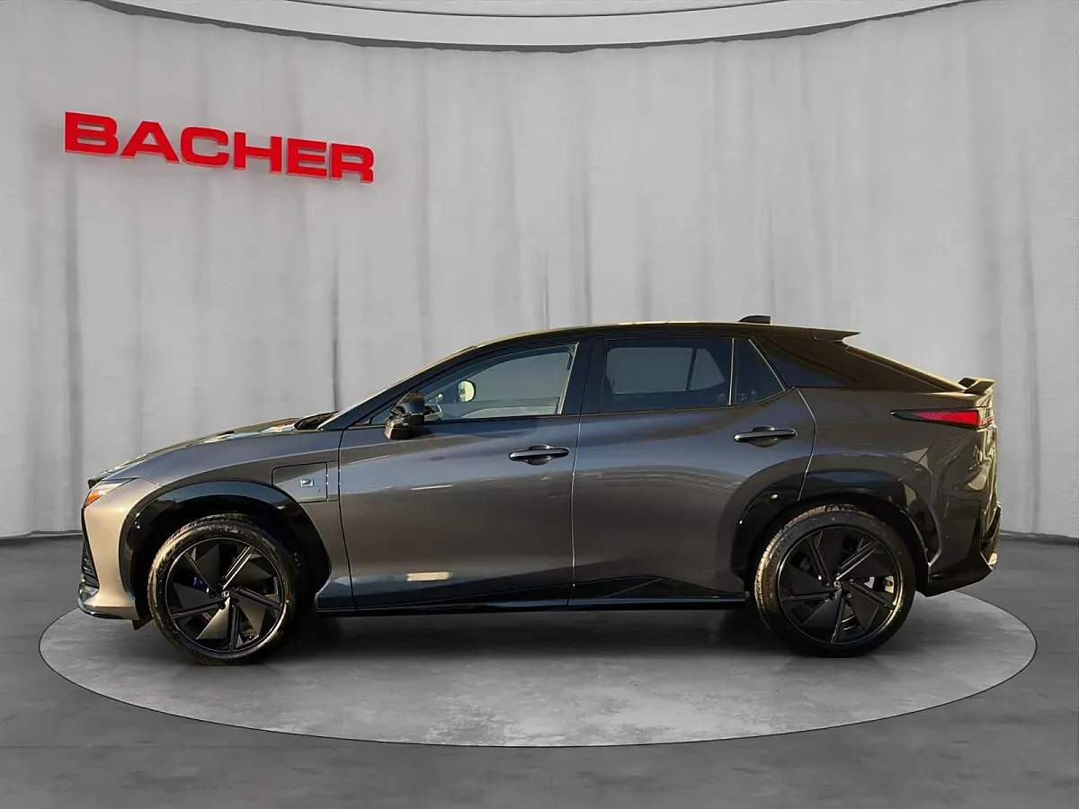 Lexus Rz photo 2