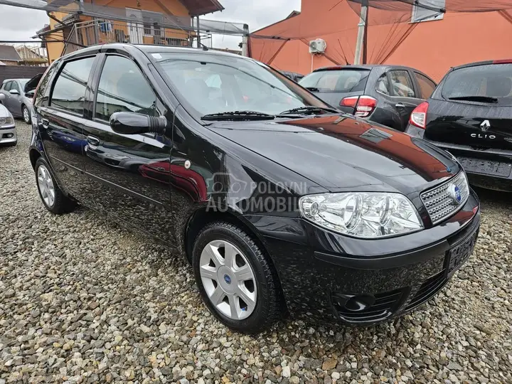 Fiat Punto 2008 photo 2