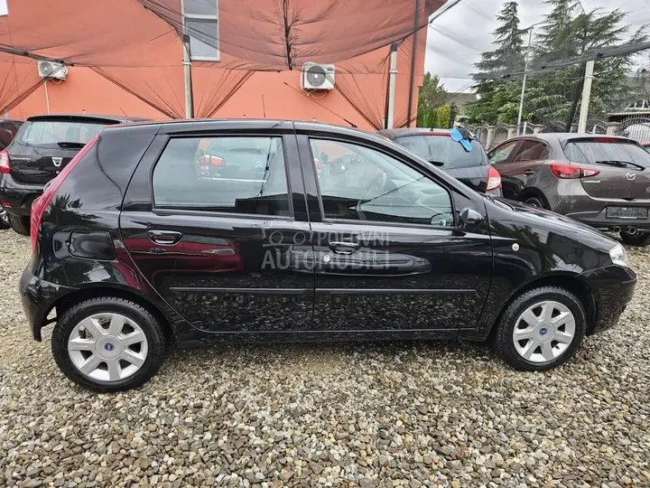 Fiat Punto 2008 photo 4