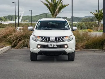 Mitsubishi Triton 2018 photo 5