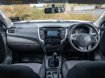 Mitsubishi Triton 2018 photo 3