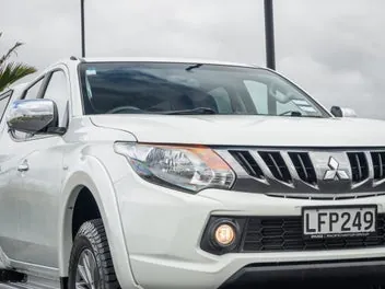 Mitsubishi Triton 2018 photo 4